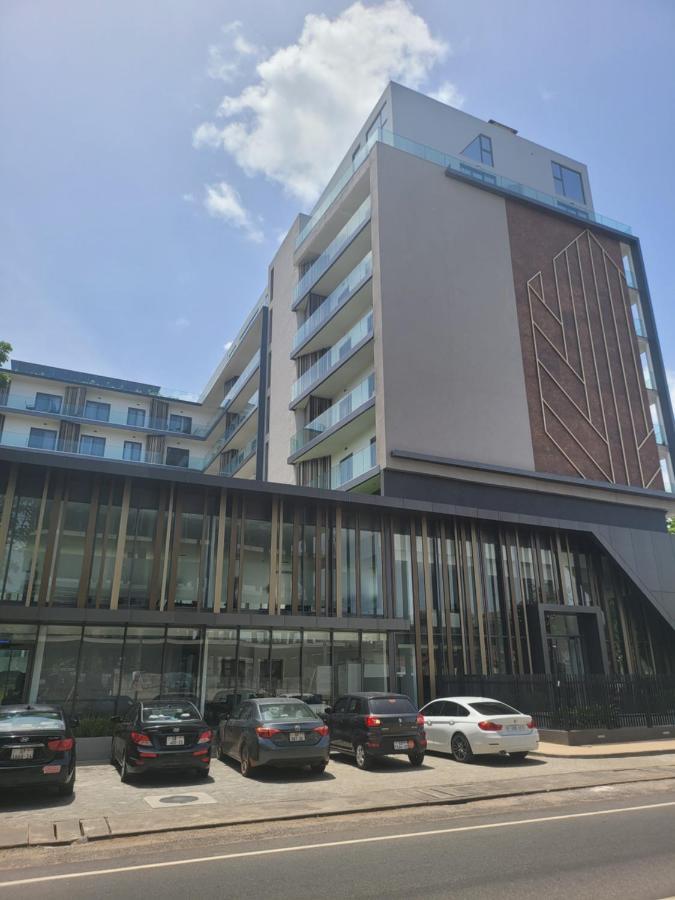 Rt Properties @ The Lennox Airport Residential Accra Ngoại thất bức ảnh